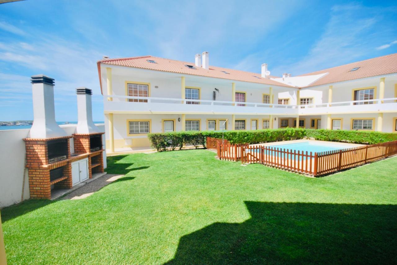 Catarina House - Baleal Beach, Balcony, Pool フェレル エクステリア 写真