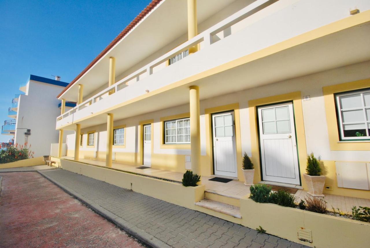 Catarina House - Baleal Beach, Balcony, Pool フェレル エクステリア 写真