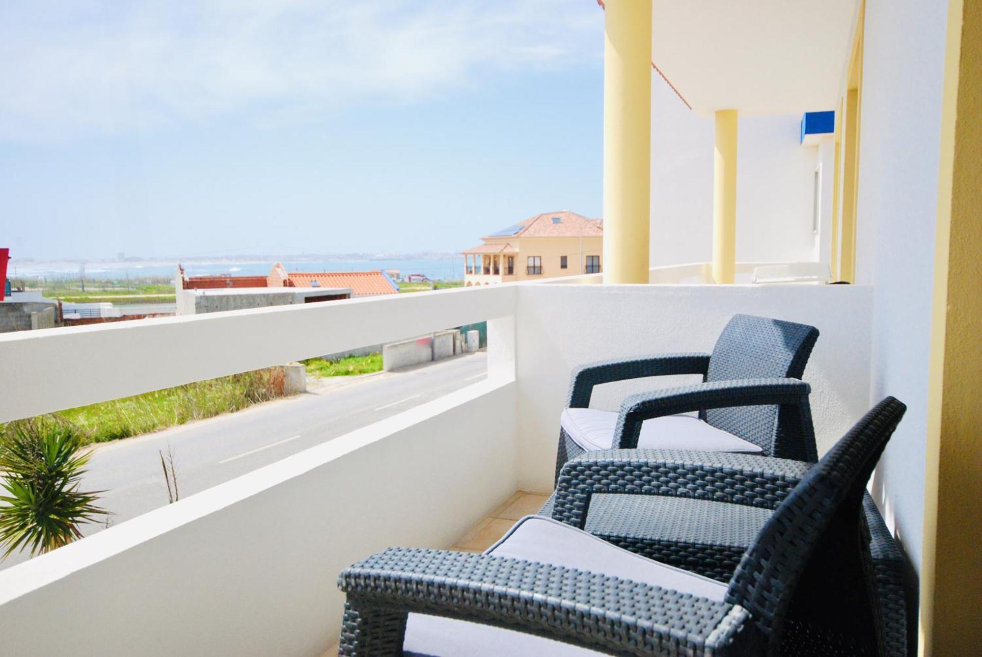Catarina House - Baleal Beach, Balcony, Pool フェレル エクステリア 写真